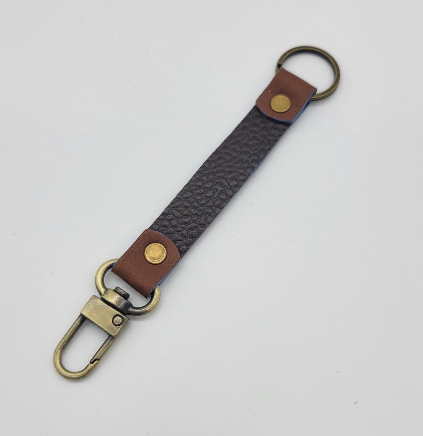 Zeb - Leather key chain - Light Brown/Dark Brown Pebble